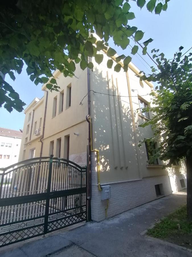 Nova Lake Apartamente Wild Jungle Сату Маре Екстериор снимка